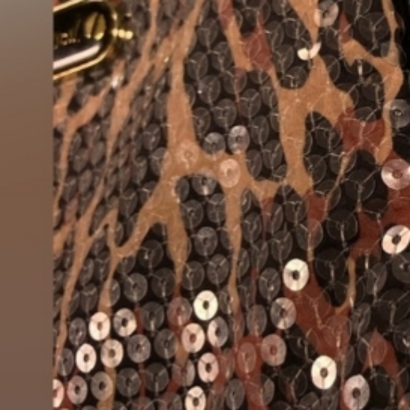 Betsey Johnson Animal Print Sequin Make Up Cosmetic Wristlet Bag rounded bottom. - Picture 6 of 10